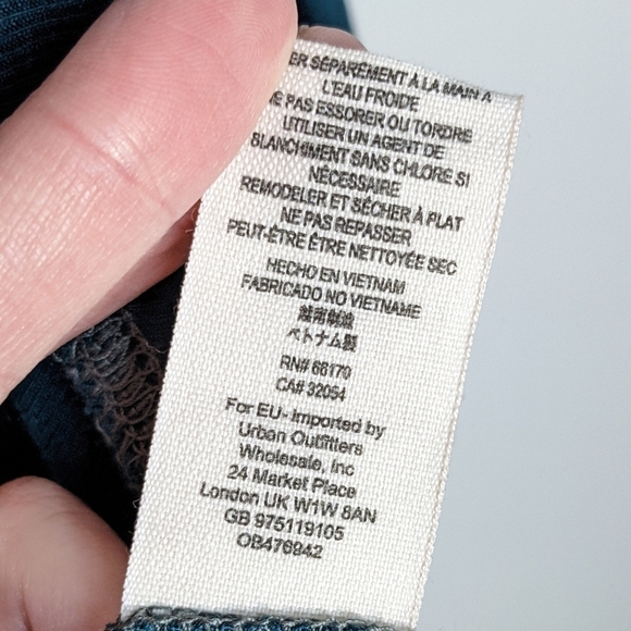 Free People Flowy Shark Bite Hem Long Sleeve High Low Teal Green Top Size XS - Picture 8 of 9